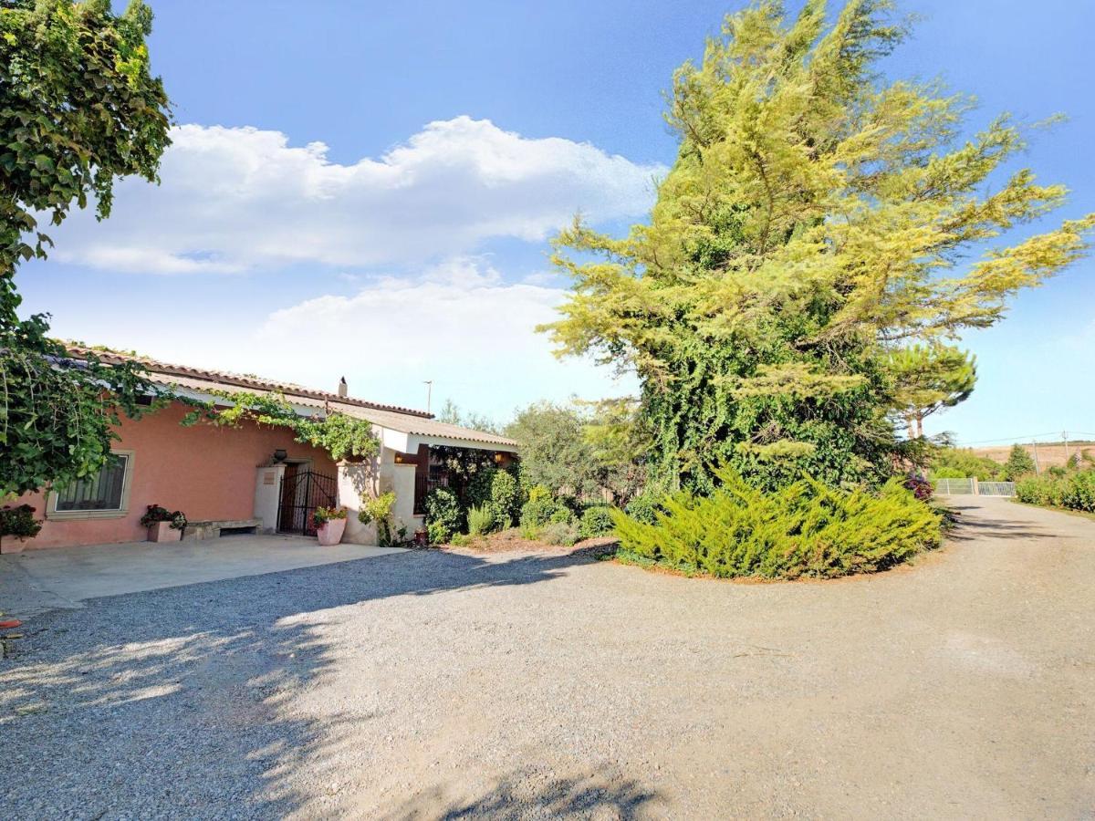 Lively Holiday Home In Fraga With Private Pool Luaran gambar
